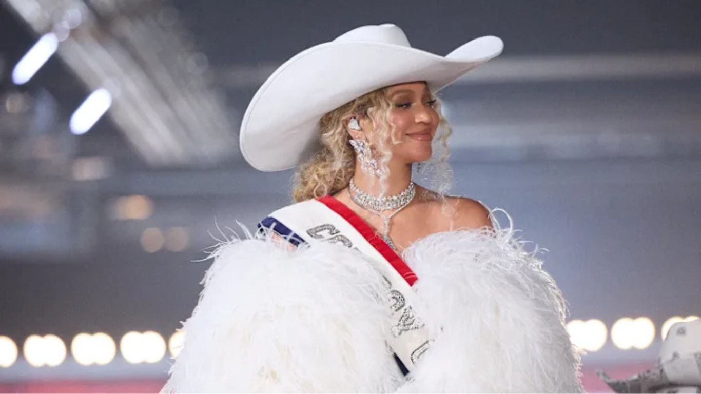 Beyoncé Dazzles NRG Stadium with an Unforgettable Halftime Performance at the Ravens-Texans Game