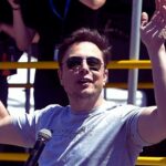 Elon Musk Becomes the First Person to Reach $400 Billion Net Worth