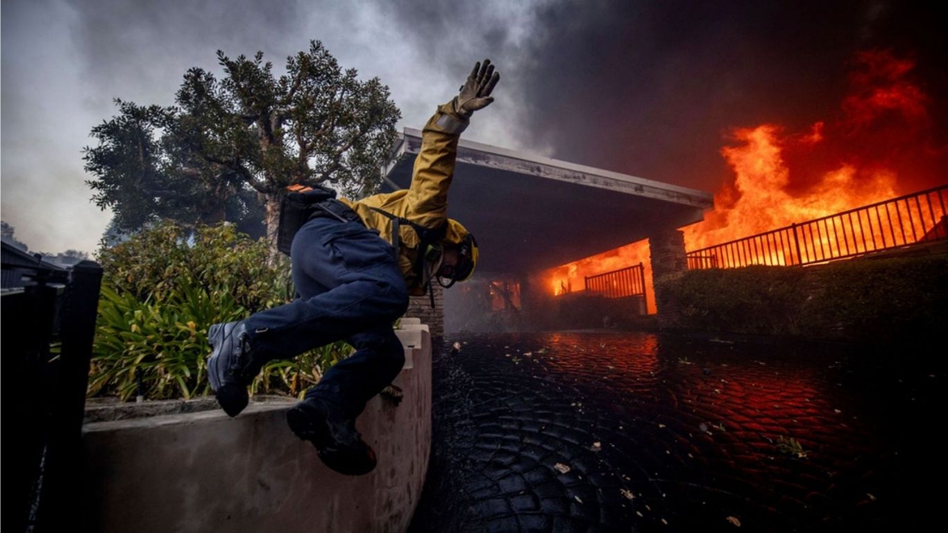 LA Wildfire Ravages Pacific Palisades, Threatening Lives and Luxury Homes